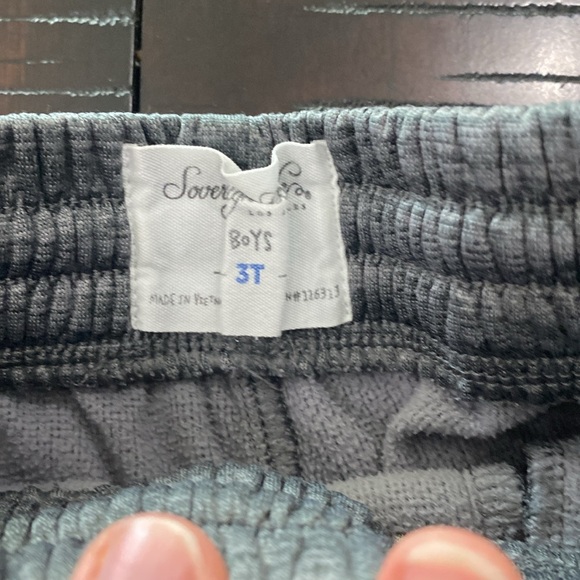 Toddler boys 3t jogger - Picture 2 of 3